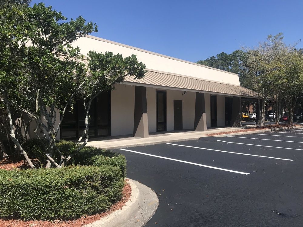 Lakeside Executive Center: 7901, 7933 Baymeadows Way & 8641 Baypine Road, Jacksonville, FL 32256